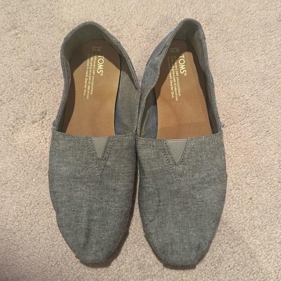 Toms Shoes - Picture 1 of 4